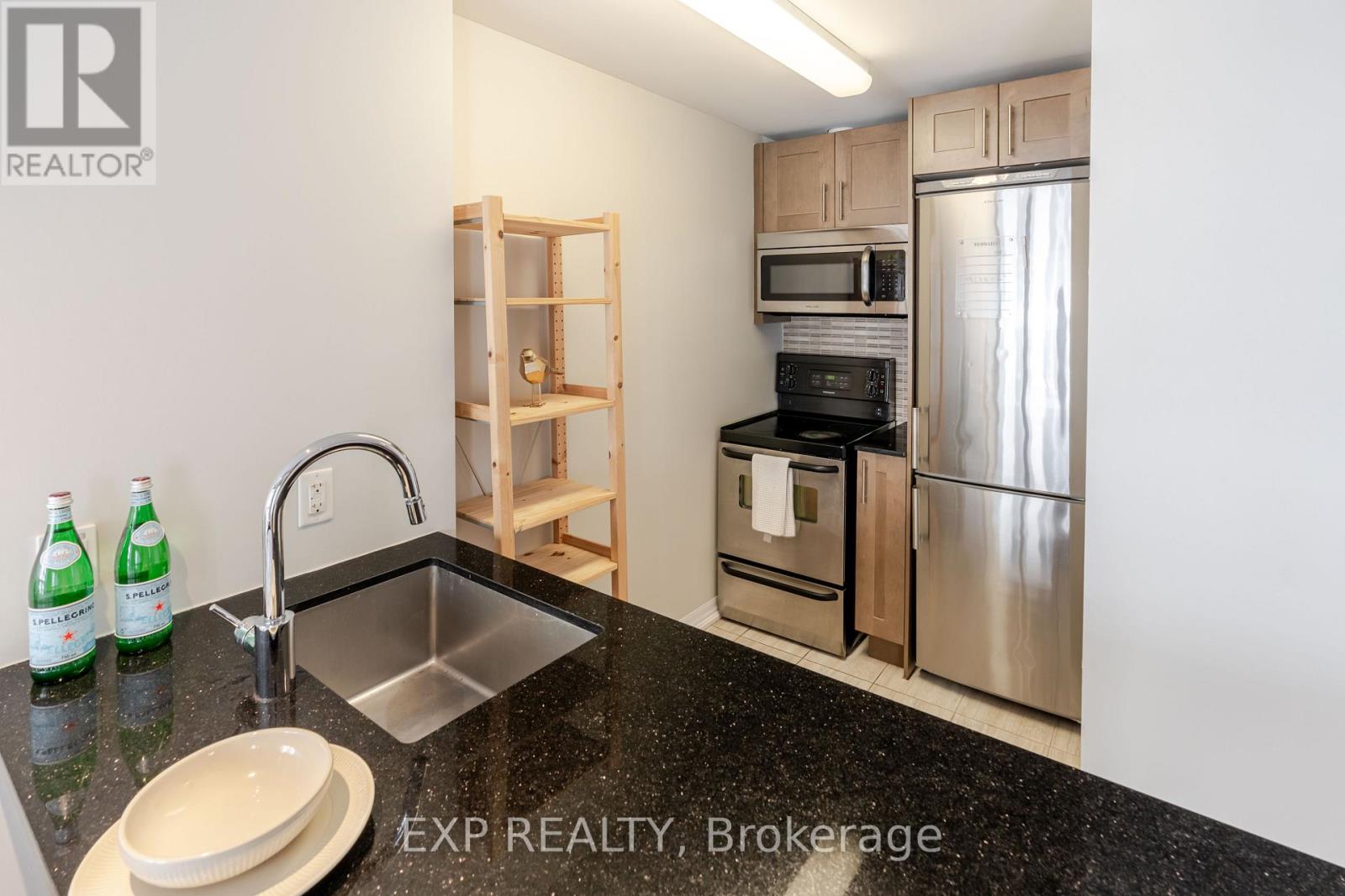 #2308 242 RIDEAU STREET - 23