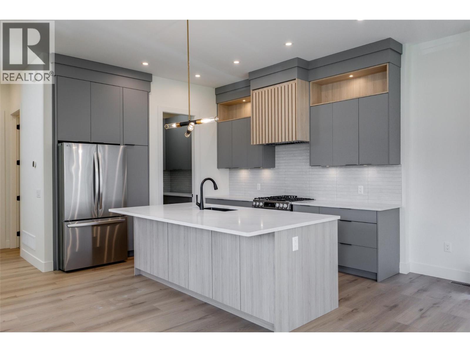 970 Lawson Avenue Unit# 4, Kelowna