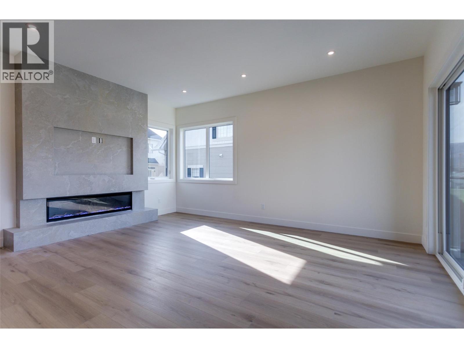 970 Lawson Avenue Unit# 4, Kelowna
