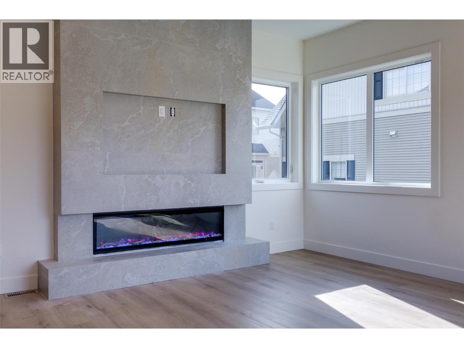 970 Lawson Avenue Unit# 4, Kelowna