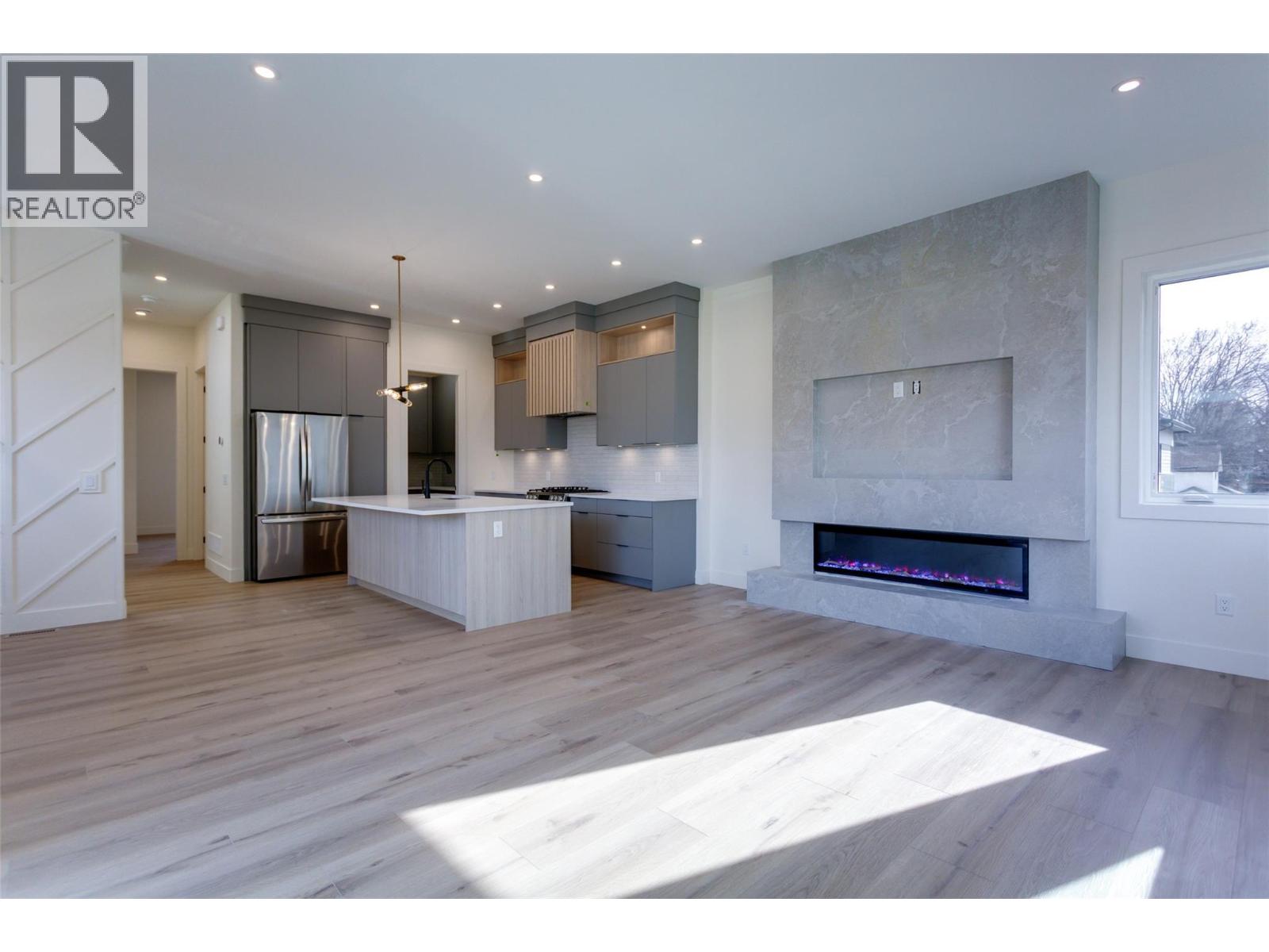 970 Lawson Avenue Unit# 4, Kelowna