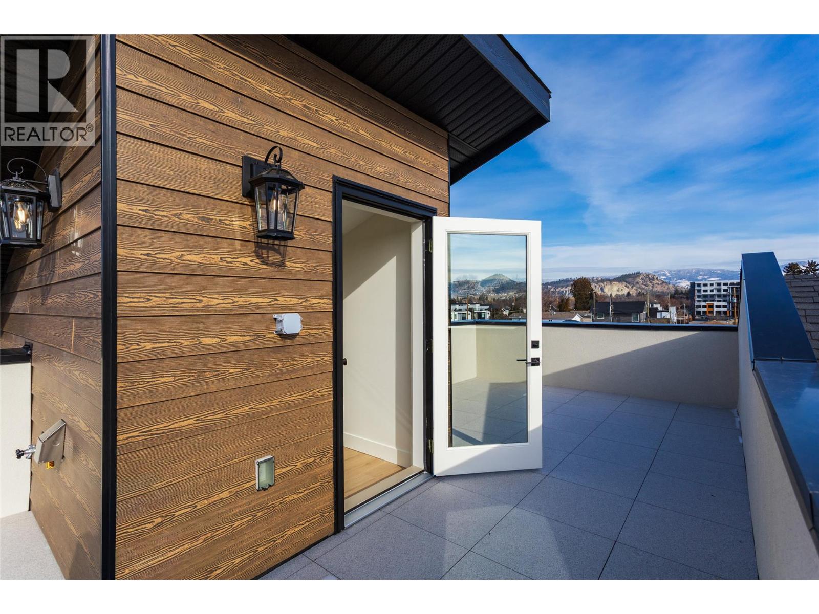 970 Lawson Avenue Unit# 4, Kelowna