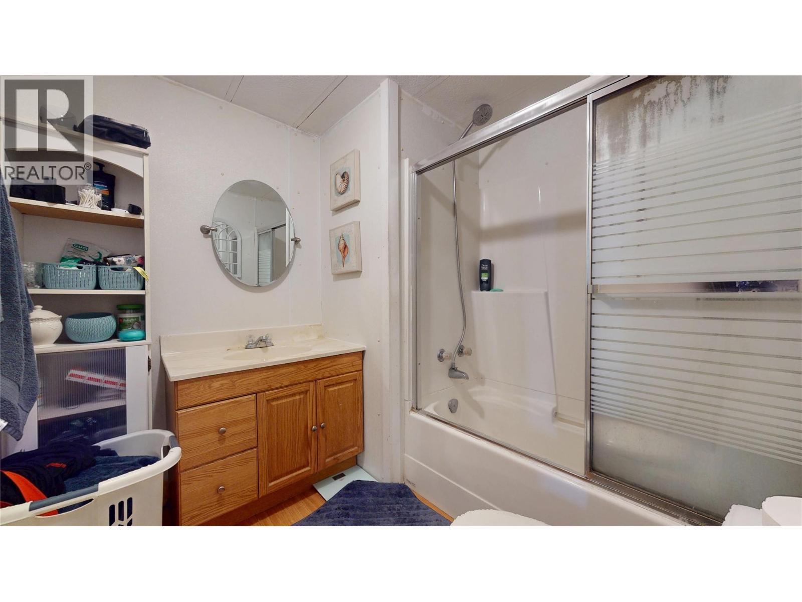 1800 Kokanee Crescent N - 16