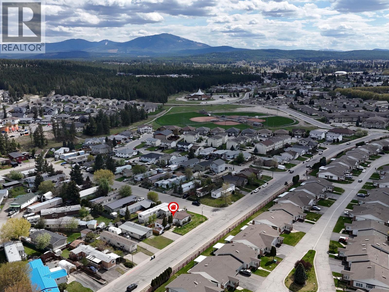 1800 Kokanee Crescent N - 5