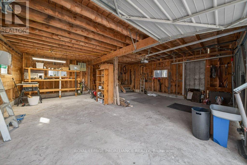 1205 HEAD ROAD - 34