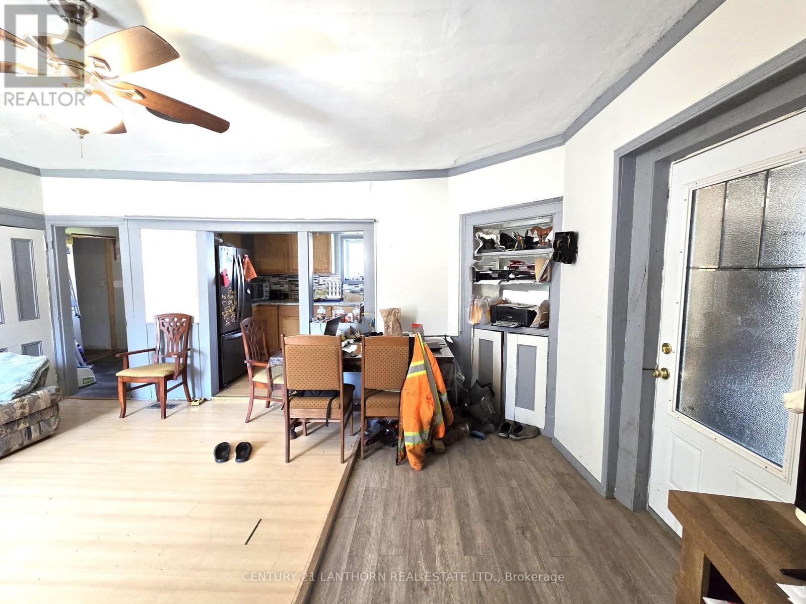 476 SMITH ROAD - 17