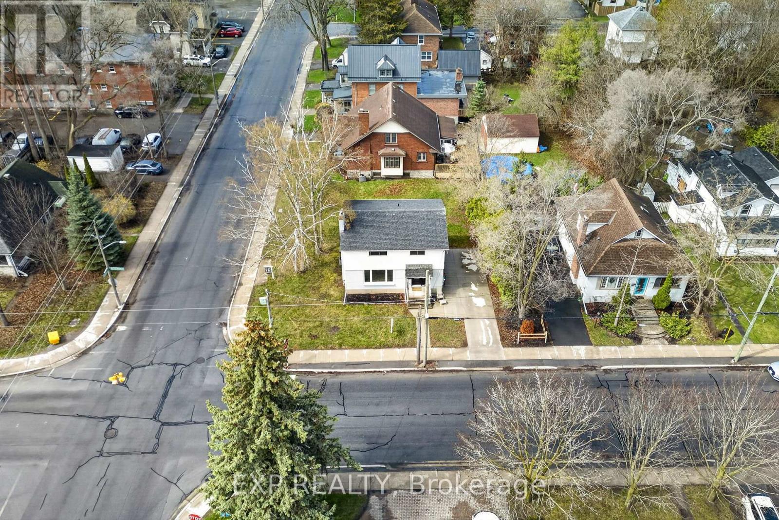 266 BLEECKER AVENUE - 21