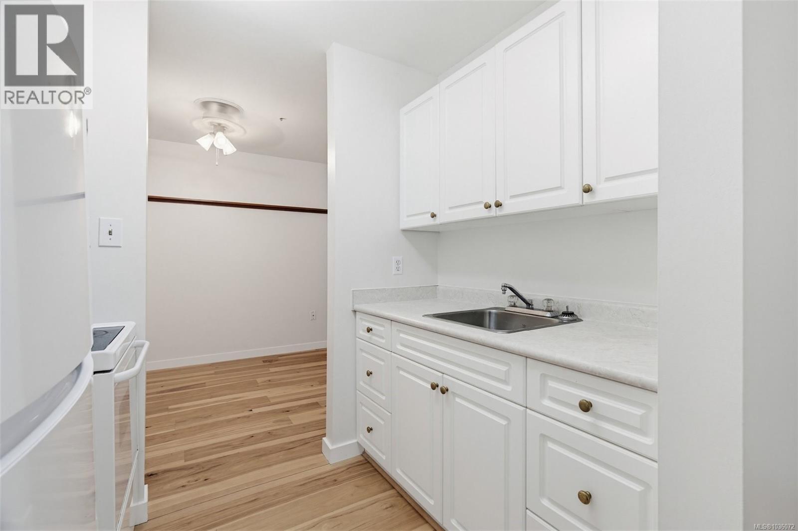 #104 3244 Seaton St - 13