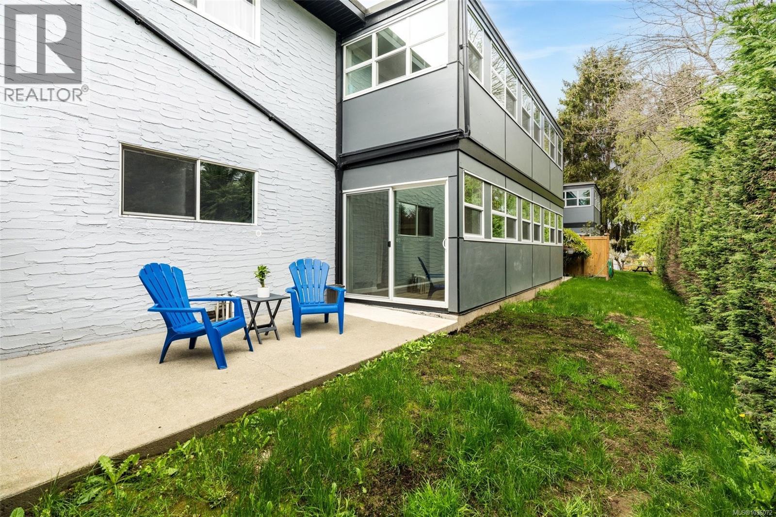 #104 3244 Seaton St - 22