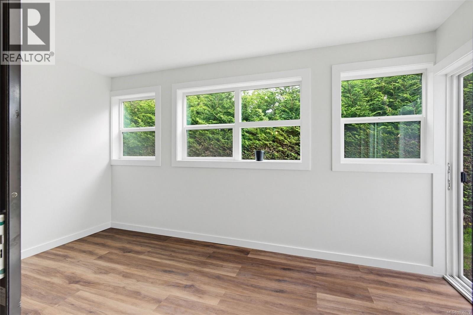 #104 3244 Seaton St - 18