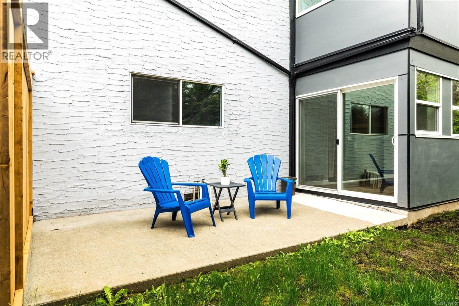 #104 3244 Seaton St - 21