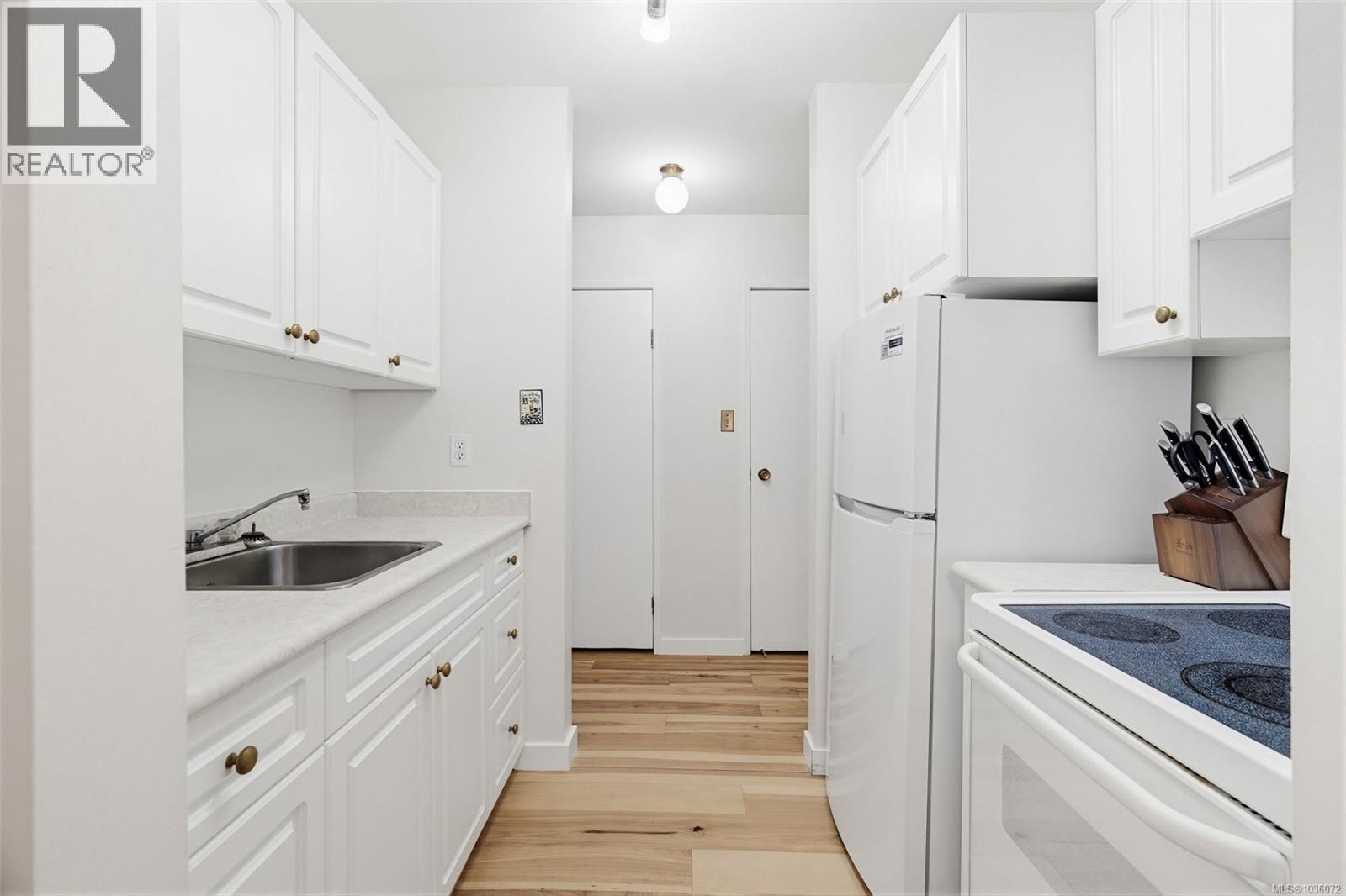 #104 3244 Seaton St - 12