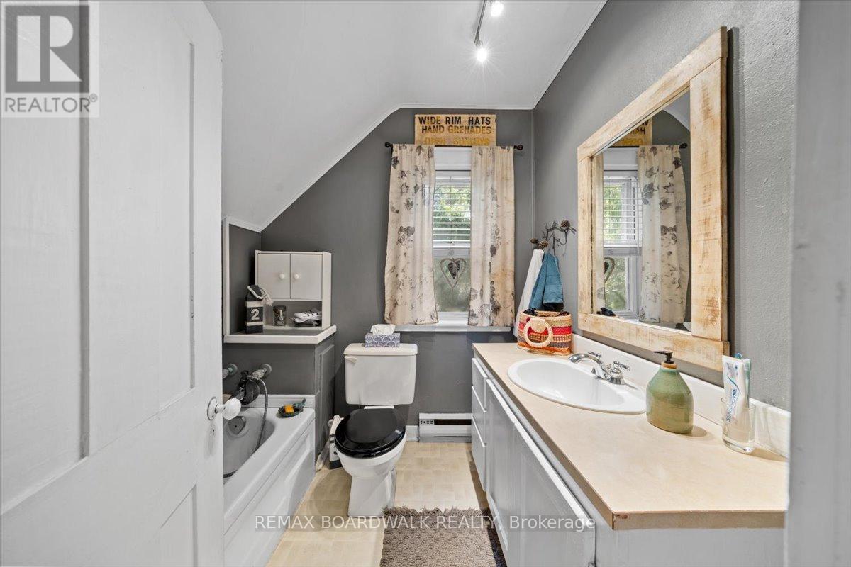 105 PURDONS BAY ROAD - 31