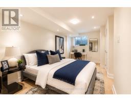 3 Innes Avenue, Toronto, ON M6E0B2 Photo 13