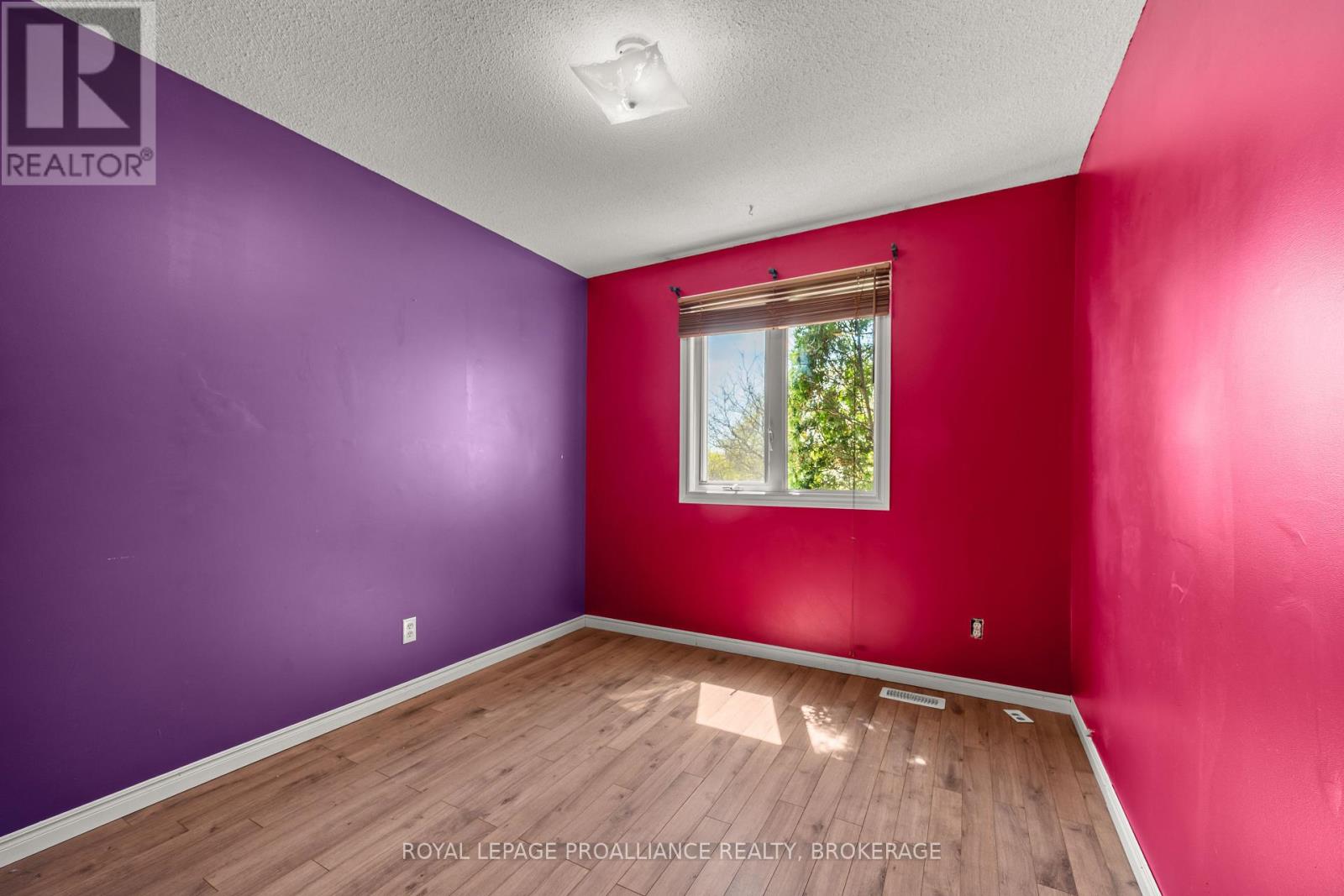 139 DAUPHIN AVENUE - 37