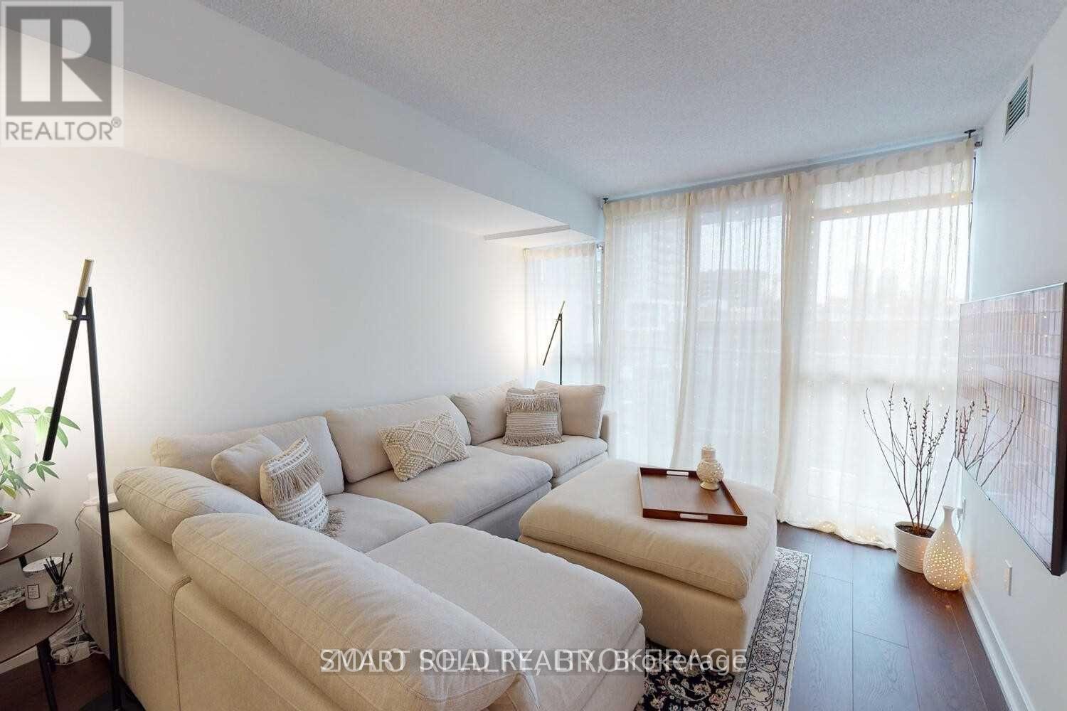 #510 121 MCMAHON DRIVE - 5