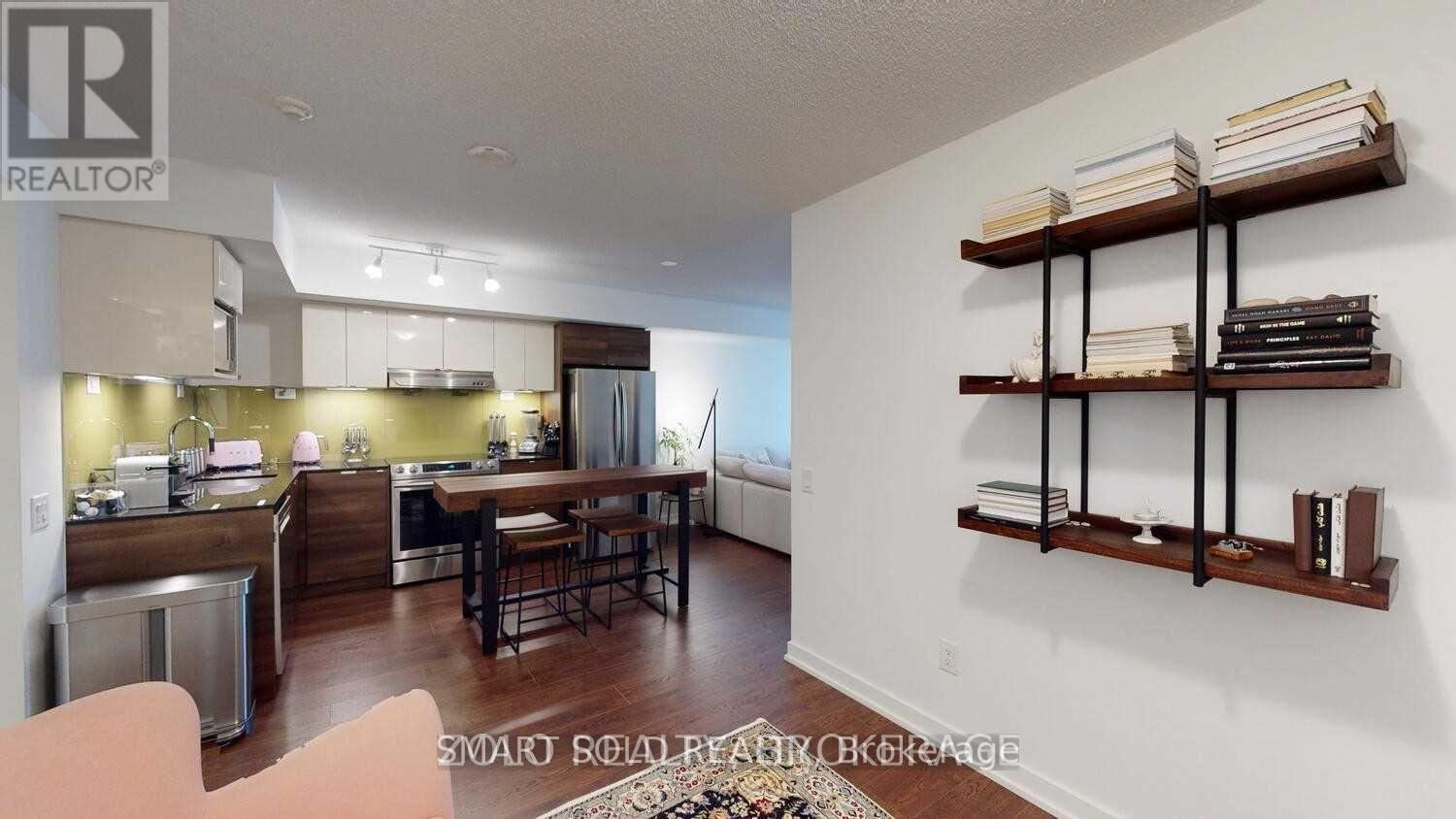 #510 121 MCMAHON DRIVE - 9