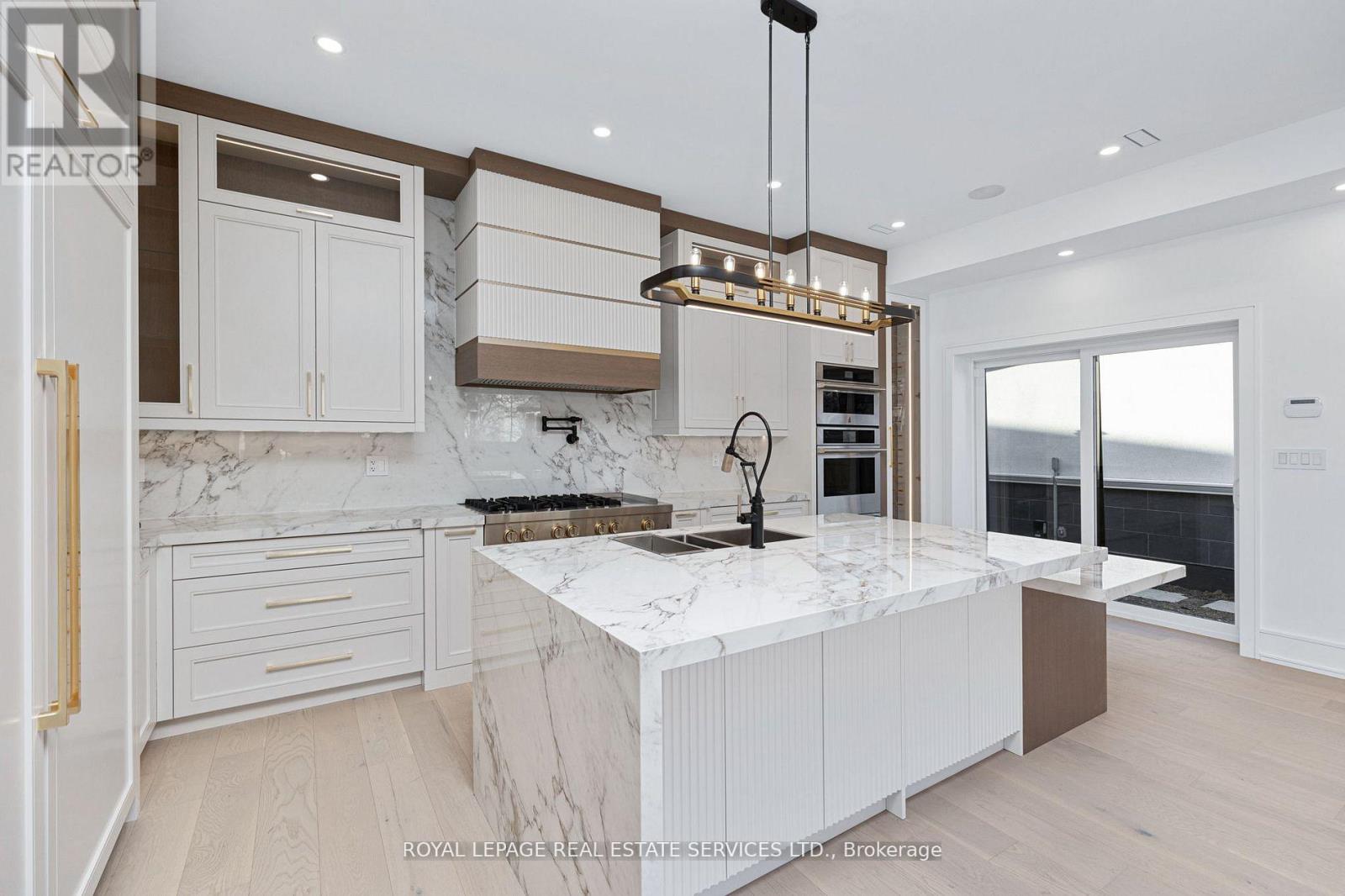 1352 MOUNT PLEASANT ROAD - 11