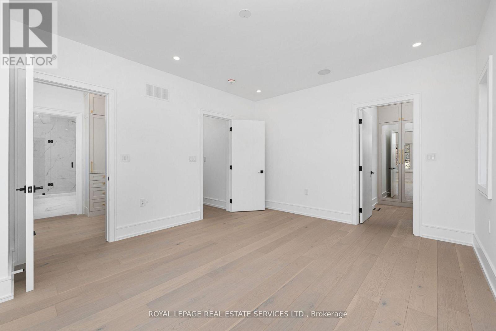 1352 MOUNT PLEASANT ROAD - 24