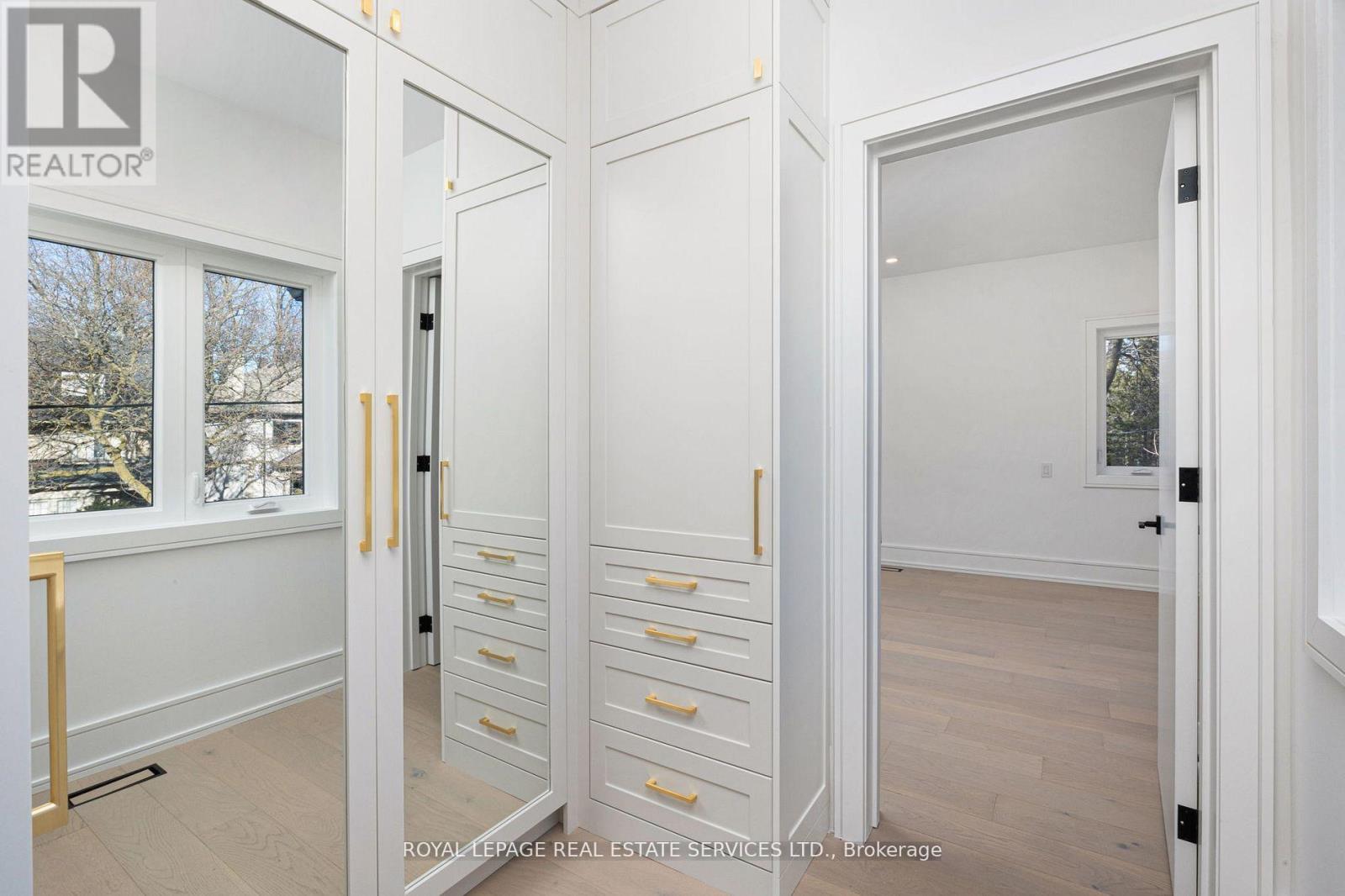 1352 MOUNT PLEASANT ROAD - 27