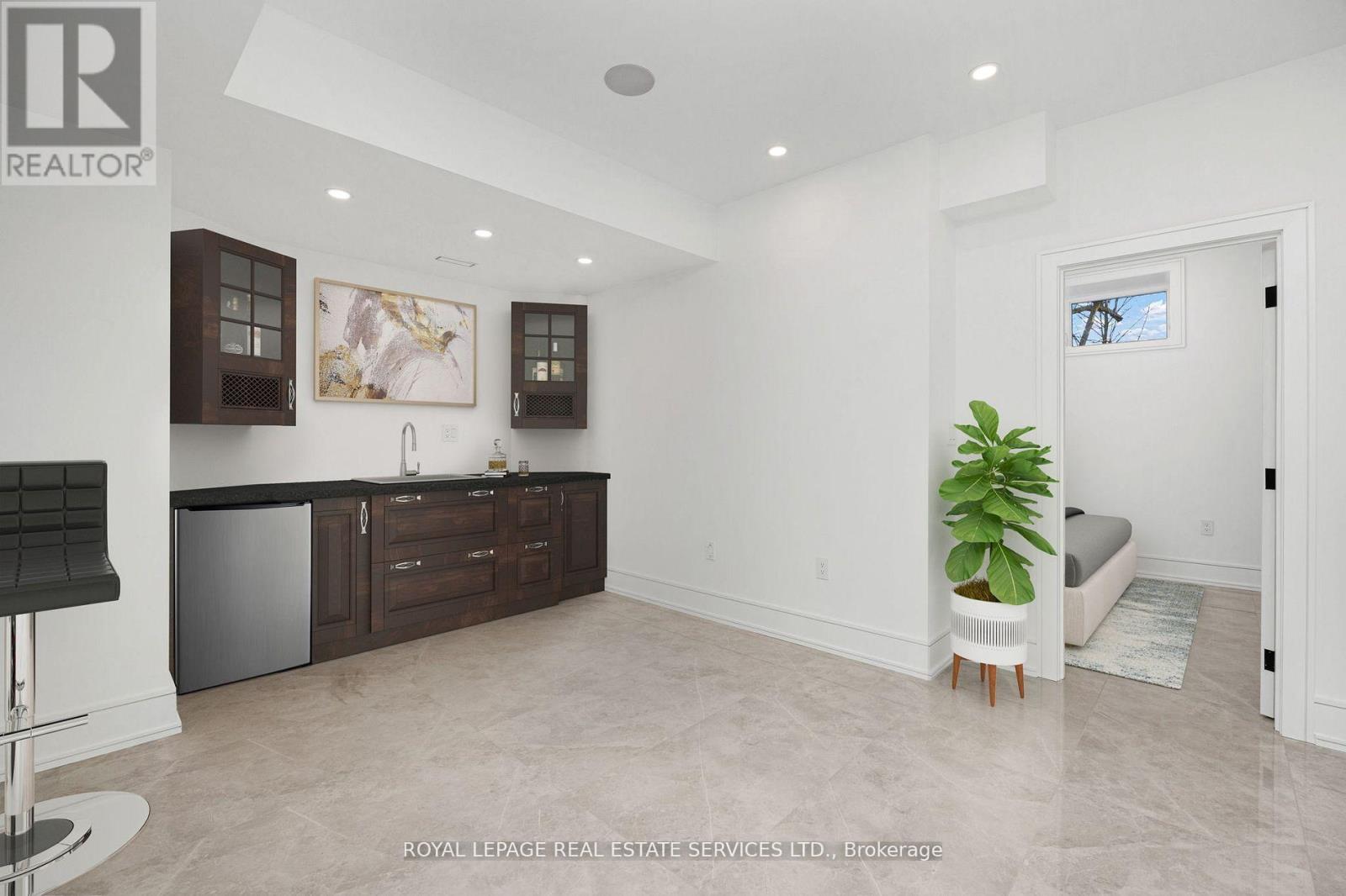 1352 MOUNT PLEASANT ROAD - 35