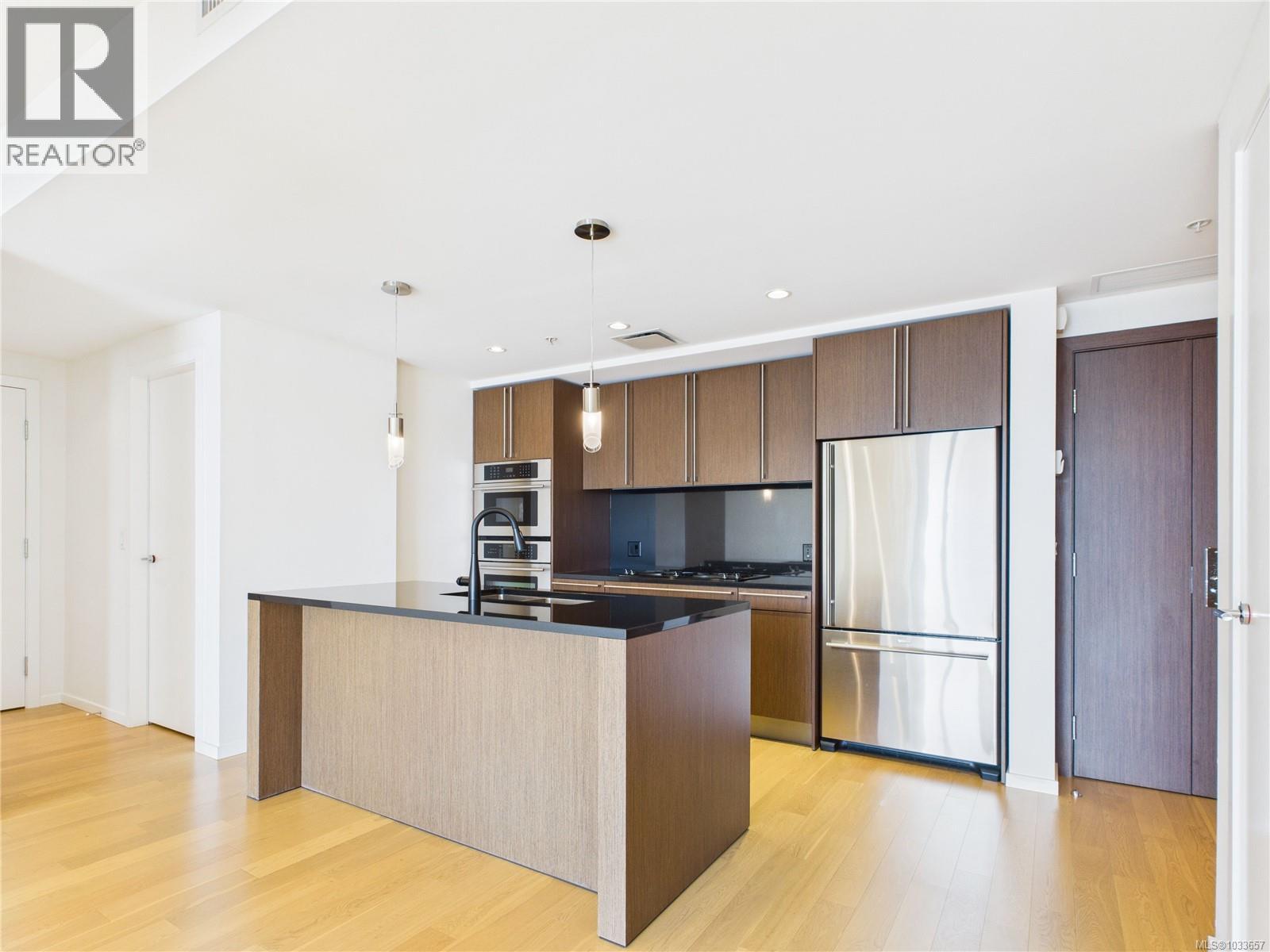 #208 100 Saghalie Rd - 8