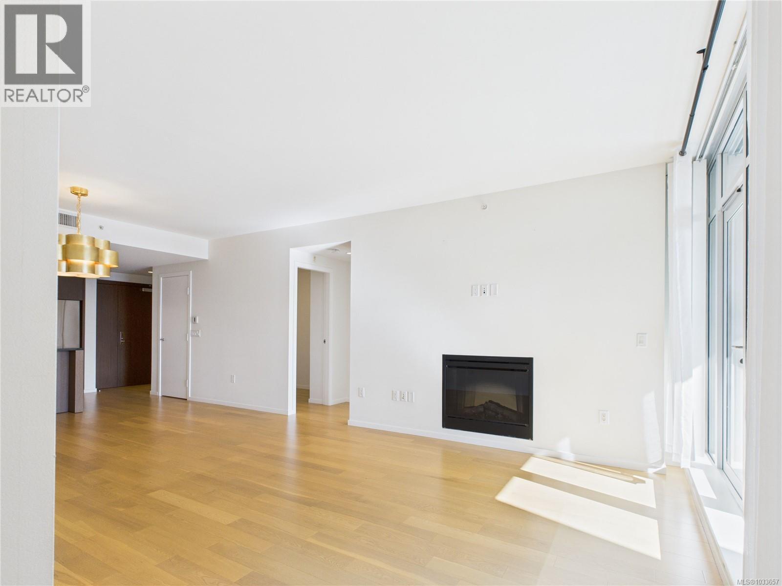 #208 100 Saghalie Rd - 5