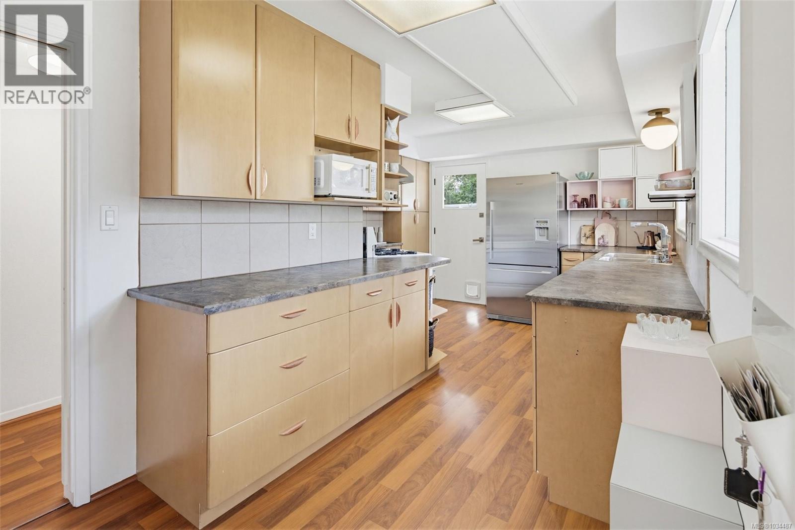 1195 Kings Rd - 21
