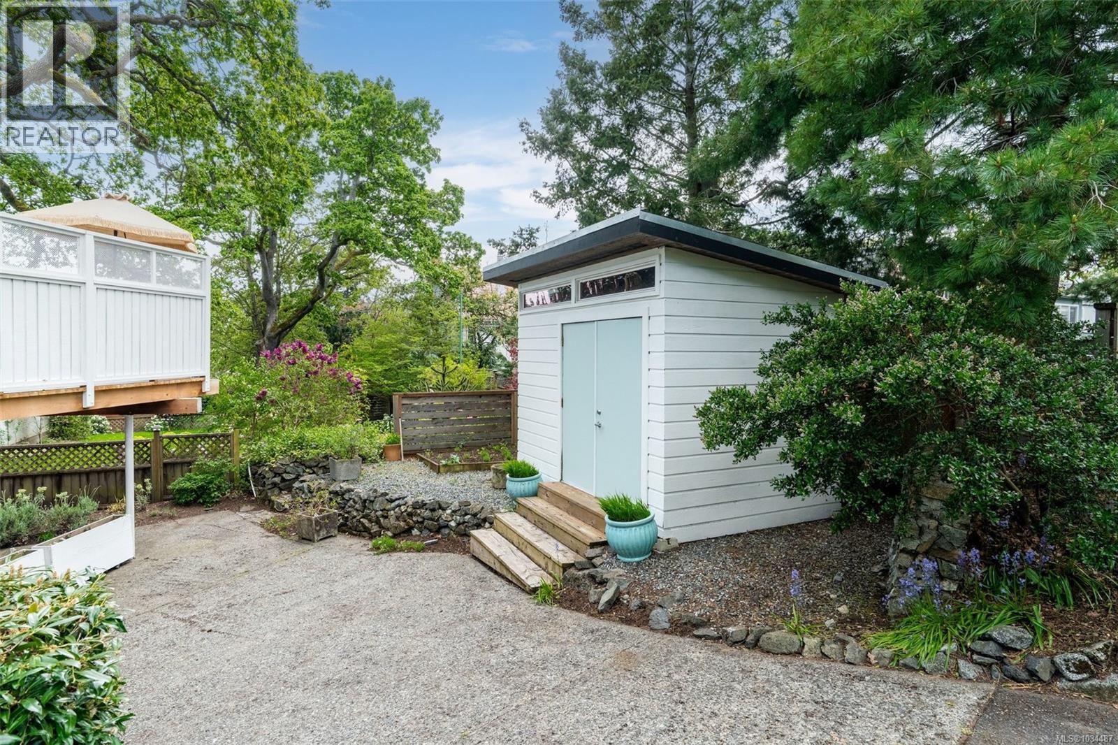 1195 Kings Rd - 43