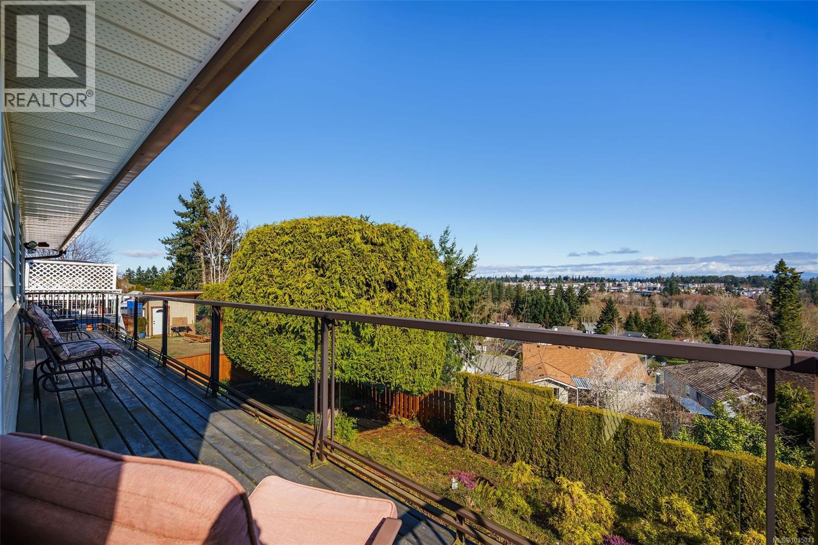 244 Tahoe Ave - 53