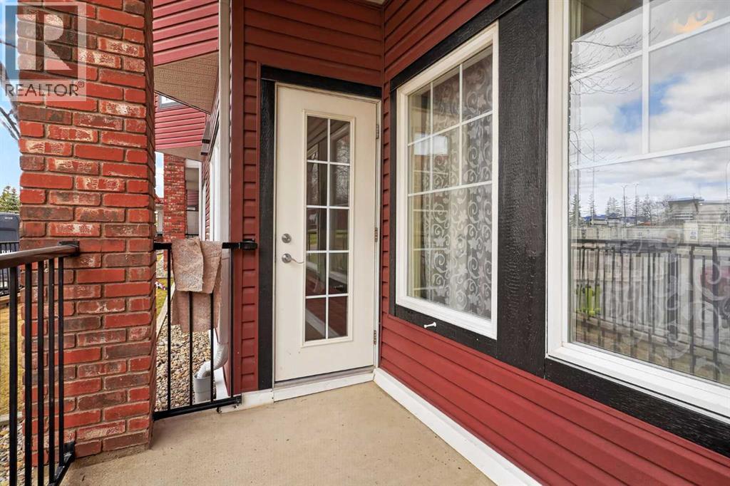 #104 60 Royal Oak Plaza NW - 16