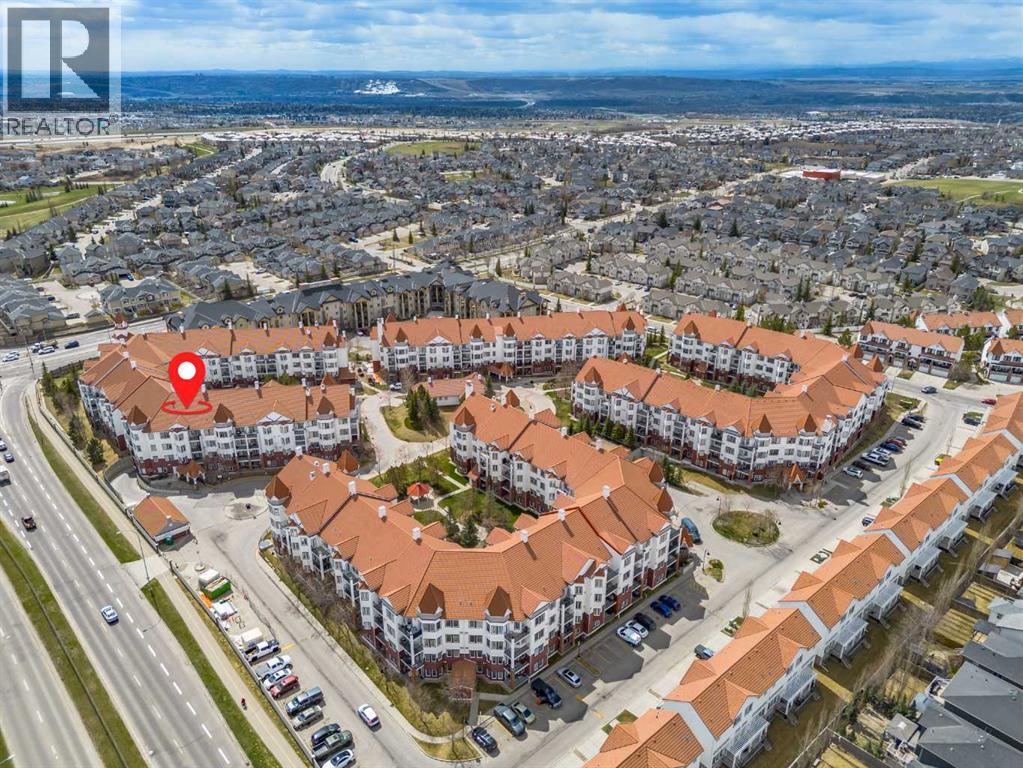 #104 60 Royal Oak Plaza NW - 26