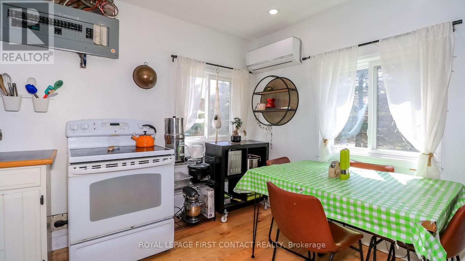 8332 MAIN STREET - 16