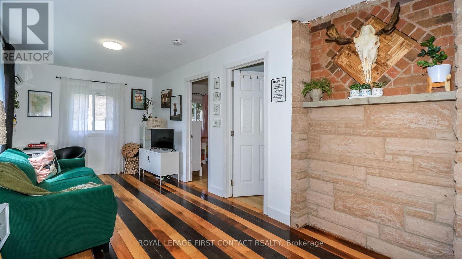 8332 MAIN STREET - 19