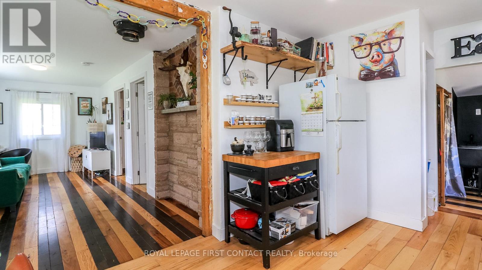 8332 MAIN STREET - 20