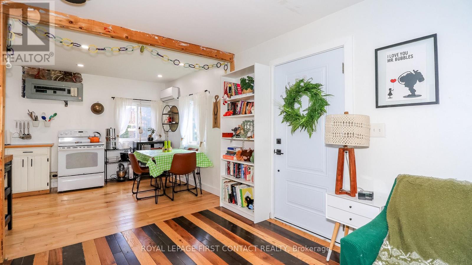 8332 MAIN STREET - 23