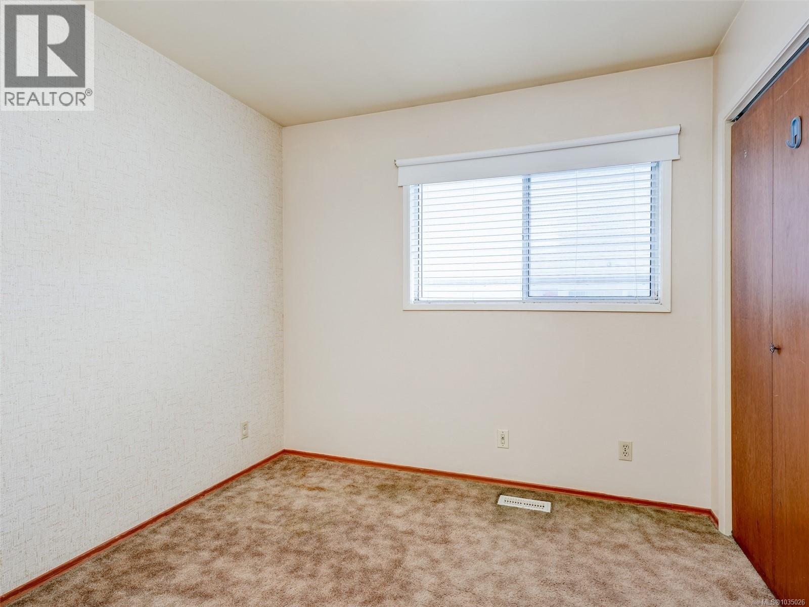 3131 Yew St - 13