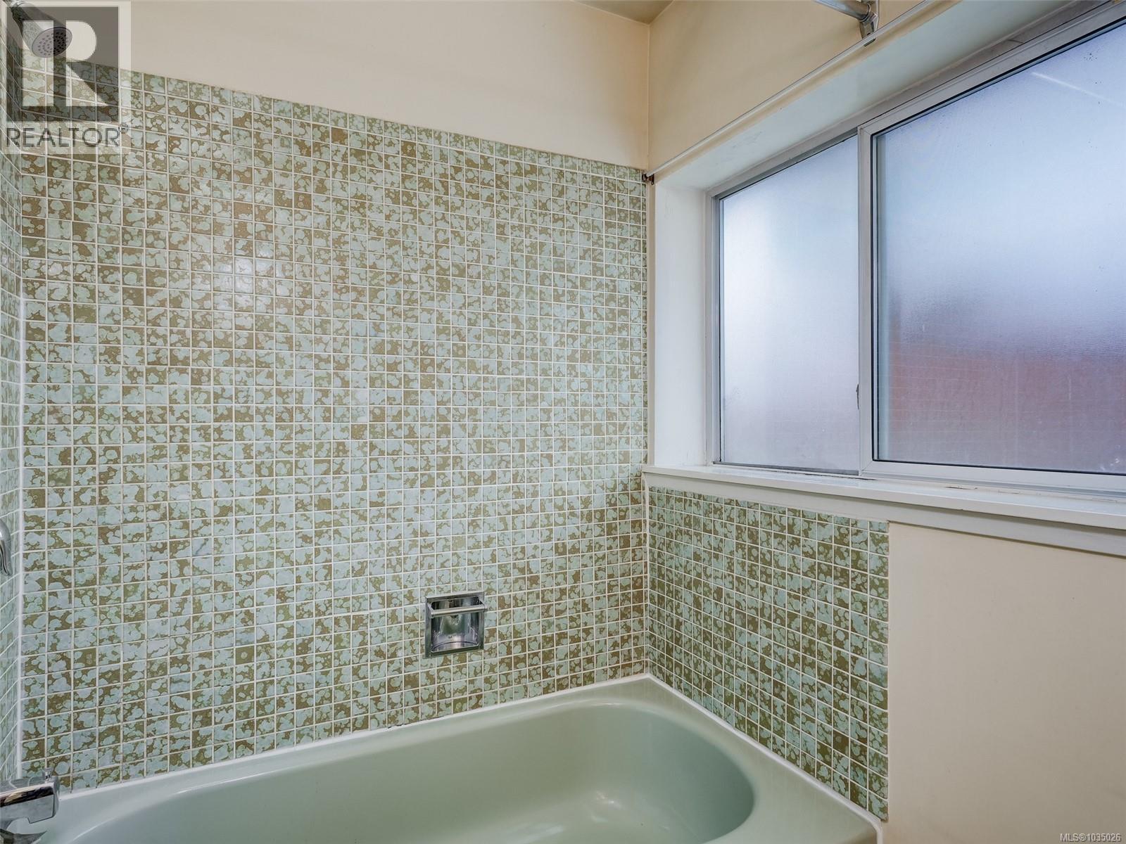 3131 Yew St - 15