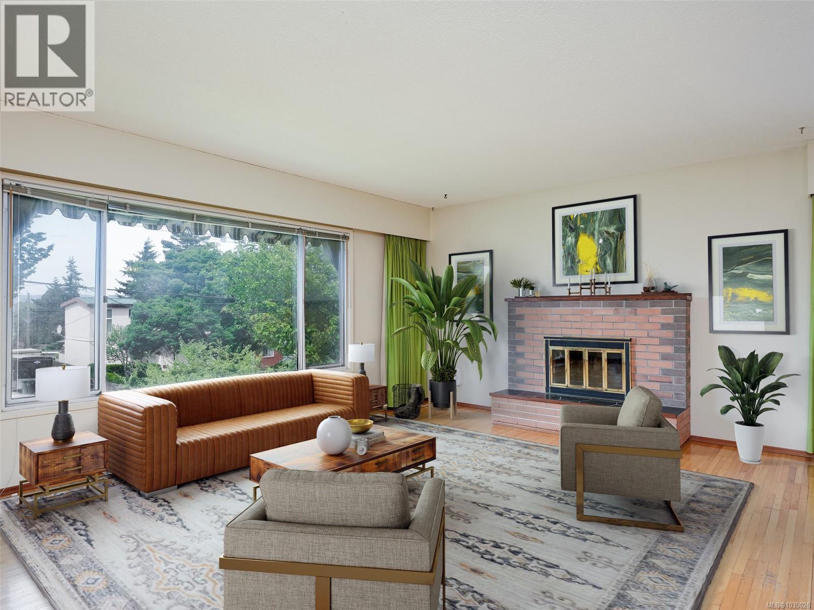 3131 Yew St - 2