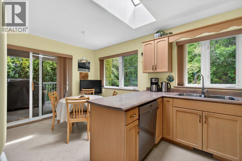 416 27 Street SE - 11