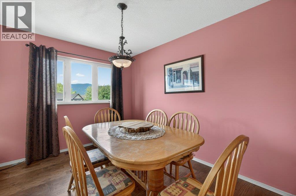 416 27 Street SE - 16