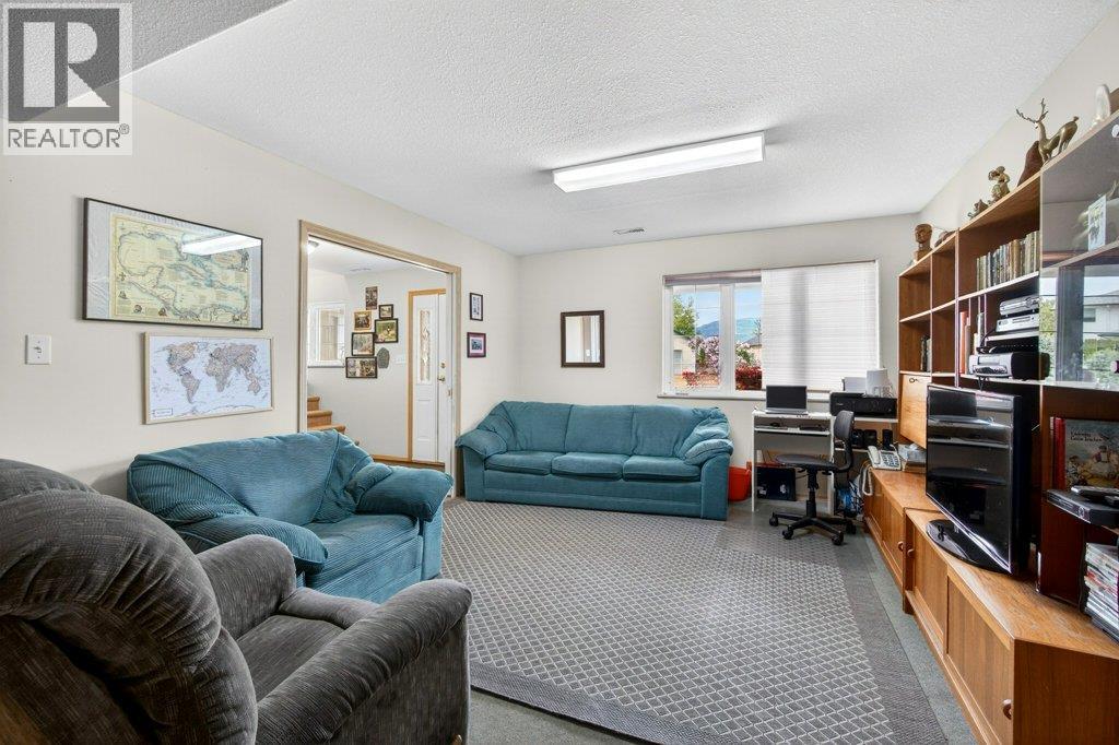 416 27 Street SE - 33