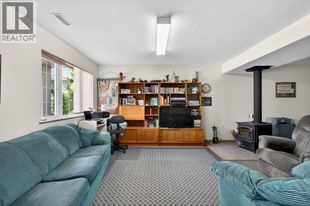  416 27 Street Southeast, Salmon Arm