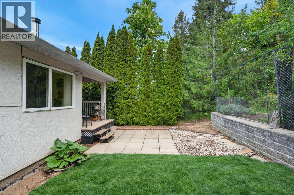 416 27 Street Southeast, Salmon Arm