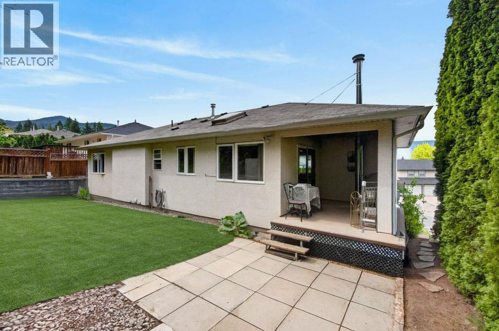  416 27 Street Southeast, Salmon Arm