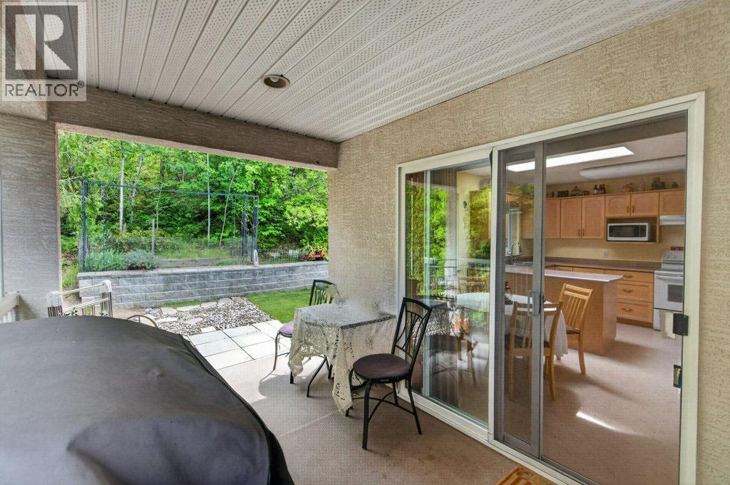  416 27 Street Southeast, Salmon Arm