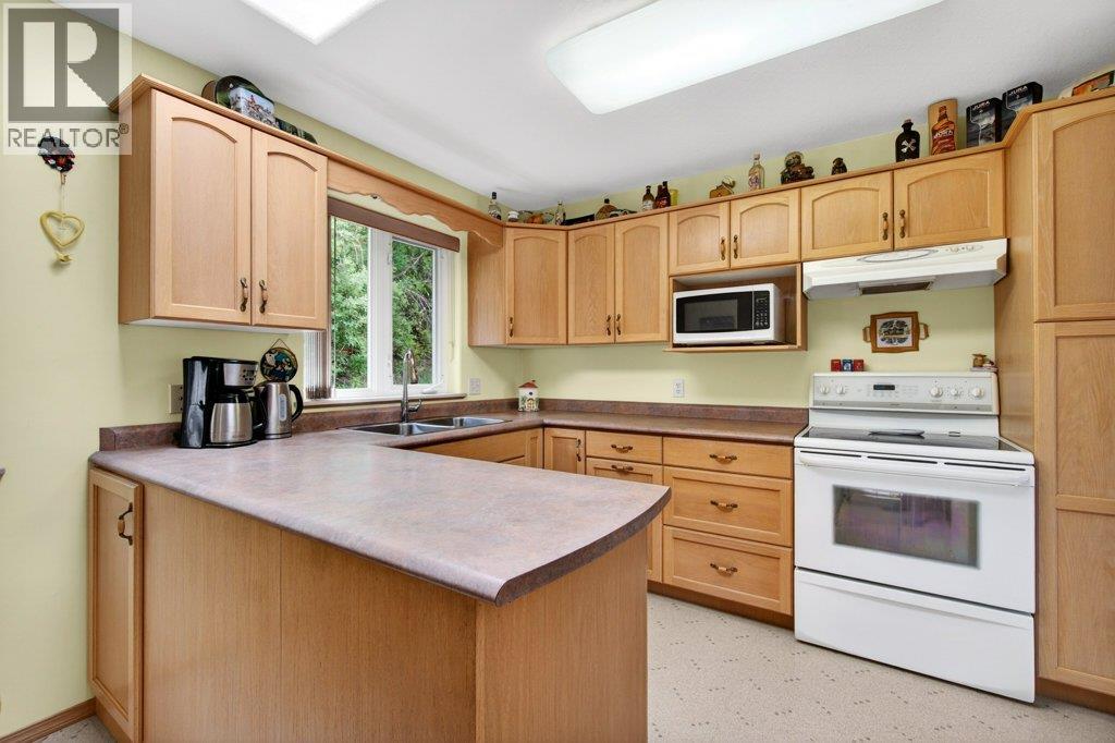 416 27 Street SE - 7