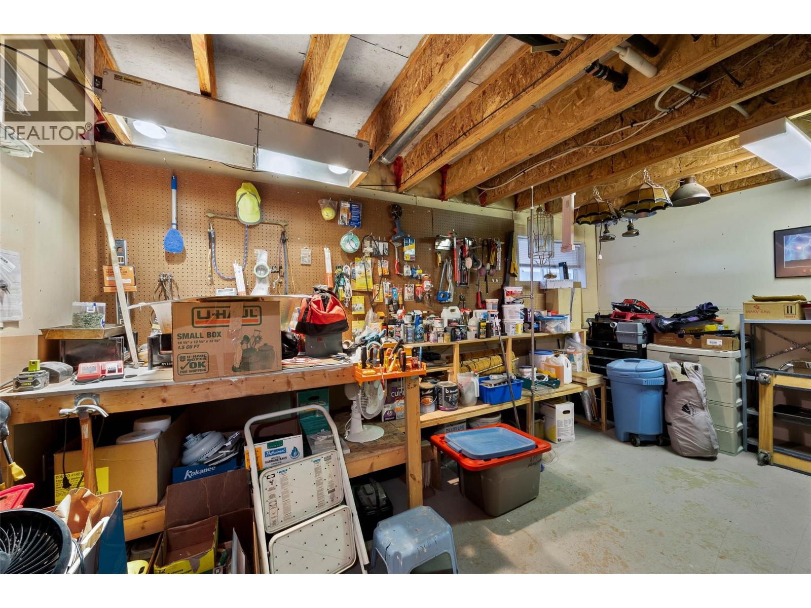 9792 MEADOW Road - 32