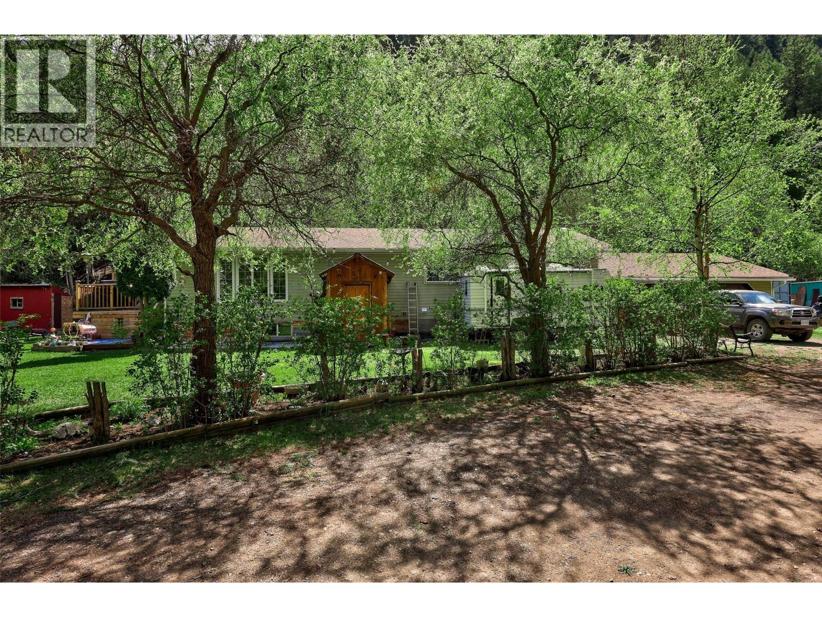 9792 MEADOW Road - 36