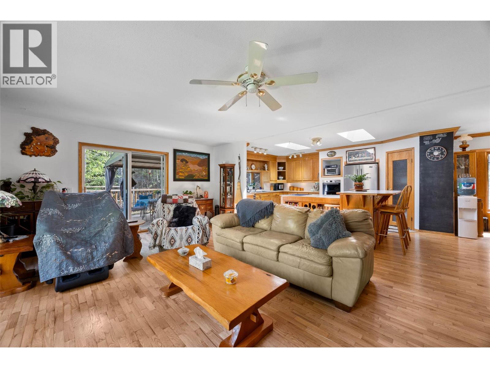9792 MEADOW Road - 4